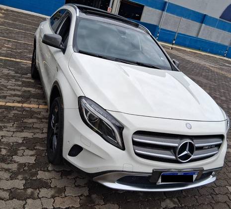 MERCEDES-BENZ GLA 200 1.6 CGI VISION 16V TURBO FLEX 4P AUTOMÁTICO